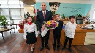 Başkan Işık, koltuğunu çocuklara devretti