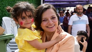 Başkan Kınay çocuklarla doyasıya eğlendi: Çocukların çocukluğunu yaşayabilmesi için daha çok çalışacağız