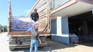 Büyükşehir Belediyesinin süt yemi desteği sürüyor