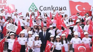 Çankaya Belediyesi, 23 Nisan Ulusal Egemenlik ve Çocuk Bayramını birbirinden renkli etkinliklerle, ilçenin dört bir yanında coşkuyla kutladı