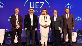 Eğitimin Geleceği: Dijital Çağda Global Yetenekler Geliştirmek