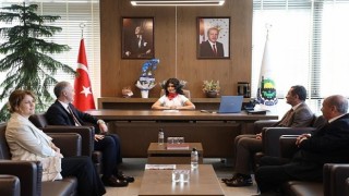 İnegöl Belediyesinde Başkanlık Makamı Çocuklara Verildi