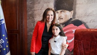 Karşıyakanın çocuk başkanı park ve barınak istedi!