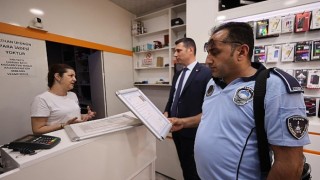 Konak zabıtasından ruhsat ve kaldırım işgaline sıkı denetim