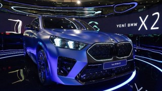 Yeni BMW X2 CI Bloomda Sanatseverlerle Buluşuyor