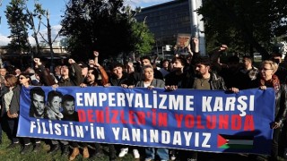 68 kuşağının gençlik önderlerinden Deniz Gezmiş, Yusuf Aslan ve Hüseyin İnan, idam edilişlerinin 52. yılında Nilüferde iki ayrı etkinlikte anıldı