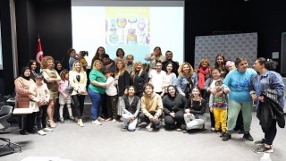 Anneleri İçin “Mum” Yaptılar