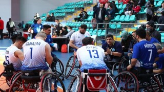 ”Bağcılar Belediyesi sporcusu Emrah Elban, milli takıma yardımcı antrenör oldu”