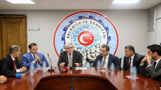 Bornovada ilk TİS kadrolu işçiler için imzalandı