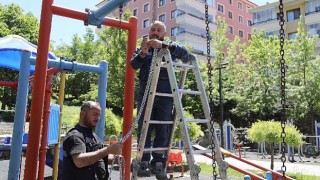 Çankaya Belediyesi, ilçe genelinde 3 milyon 240 bin metrekareyi bulan parklarında bakım onarım çalışmalarını hızlandırdı