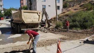 Edremit Belediyesi yol çalışmalarına hız verdi
