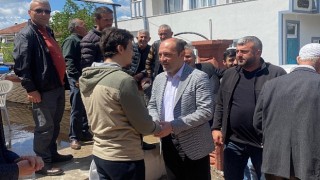 Geyve Belediye Başkanı Selçuk Yıldız, Geyvenin çeşitli mahallelerinde düzenlenen köy hayırlarına katılarak vatandaşlar ile bir araya geldi