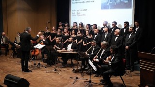 İsmail Baha Sürelsan şarkılarıyla anıldı