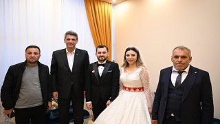 Kartepe Belediye Başkanı Av.M.Mustafa Kocaman, hemşehrilerinin en mutlu günlerinde yanlarında olmaya devam ediyor