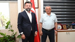 MHP Muratpaşa İlçe Başkanı Sadullah Güneş, Kemer Belediye Başkanı Necati Topaloğlunu makamında ziyaret etti