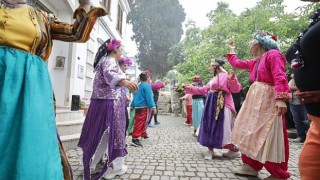 Narlıdere, bolluk ve bereketin simgesi Hıdırellezi Tarihi Yukarıköyde karşıladı
