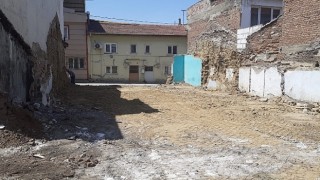 Osmangazi metruk binalardan temizleniyor