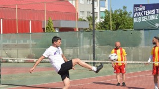 Yenişehir Belediyesi 19 Mayıs Ayak Tenisi Turnuvası başladı