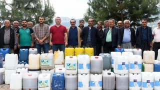 Yenişehir Belediyesi ürettiği organik solucan gübresini çiftçilere ulaştırıyor