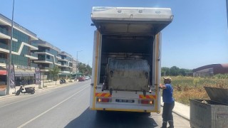 Çöp konteyneri yıkanıp, dezenfekte ediliyor