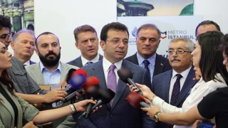 Ekrem İmamoğlu, 101i kadın, 99u erkek; toplam 200 tren sürücüsünün brövelerini aldığı törenin ardından basın mensuplarının gündeme ilişkin sorularını yanıtladı