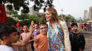 Konaklı çocuklara İngilizcelerini geliştirme fırsatı