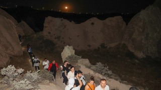 Dolunay yürüyüşü Kızılçukur Vadisinde yapıldı