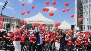 Engelli bireyler 30 Ağustos Zafer Bayramını coşkuyla kutladı