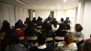 Antalya Büyükşehir Belediyesinden Kadına şiddete karşı eğitim dolu hafta