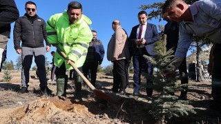 1.Sınıf Öğrencileri için Binlerce Fidan Toprakla Buluştu