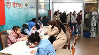 Bir günde 250 kişi iş sahibi oldu