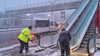 Büyükşehir ekipleri, yaya güvenliği için sahada