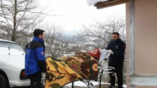 Büyükşehir, Sultan Teyzeyi 13 yıldır hastaneye taşıyor