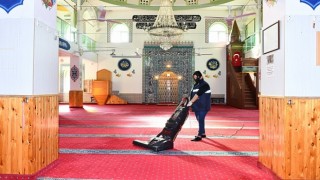 Çiğlide İbadethanelere Ramazan Temizliği