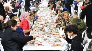 İşte İzmirin iftar programı Büyükşehir Ramazan bereketini kente yayacak