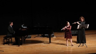 Karşıyakadan Pirana şarkılarla dostluk köprüsü!