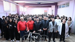 Konya Büyükşehir Öğrencileri Bisikletin Efsaneleriyle Buluşturuyor