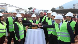 Sağlıkta Yatırım Atağı: Yeni Diş Hastanesinin Temeli Atıldı