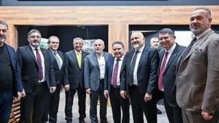 Başkan Böcek ITB Berlin fuarında Antalyayı tanıtıyor