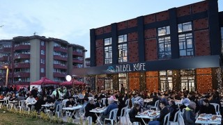 Başkan Şadi Özdemir gençlerle iftarda buluştu