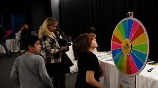 Beylikdüzünde çevrimiçi bilişim eğitim lansmanı ve teknoloji festivali düzenlendi 