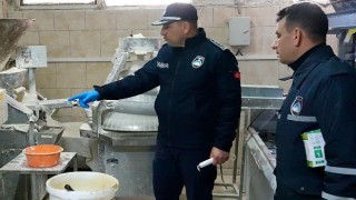 Burhaniye Belediyesinden Gıda Güvenliği İçin Sıkı Denetim