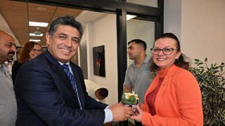 Büyükşehir ve Maskiden Kadın Çalışanlara Özel Hediye