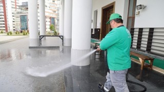 Canik te Camilerde Bayram Temizliği