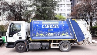 Çankayada tekstil atıkları için yeni kumbaralar hizmete sunuldu.