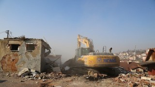 Cedit te 7 bina daha yıkıldı