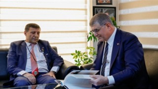 Gazilerden Başkan Tugayı duygulandıran armağan