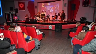 Hijazkâr Grubunun ;Biçare AkşamlarKonseri Manisalılarla Buluştu