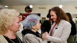 Karşıyakada Yaşlılara Saygı Haftasında nesiller buluştu