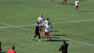 Lider üç puanı 5 golle kazandı 